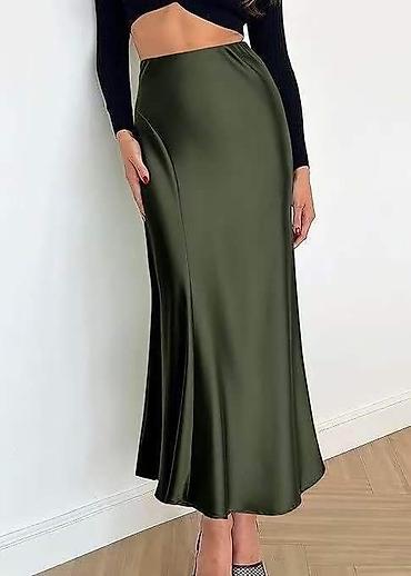 baletanke devojcice: Satenasta midi suknja A‑kroja
1750 din 
S M L — 3