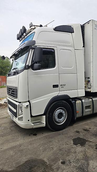 Volvo: Тягач, Volvo, Сar carrier trailer — 4