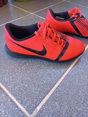 nike crna trenerka zenska: Nike, Size - 35