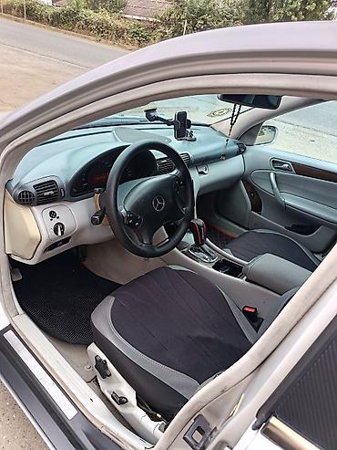 hyundai elantra 2016: Mercedes-Benz C-Class: 2.6 l | 2002 il Sedan — 6