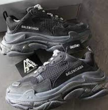 Patike: Balenciaga, 38 — 17