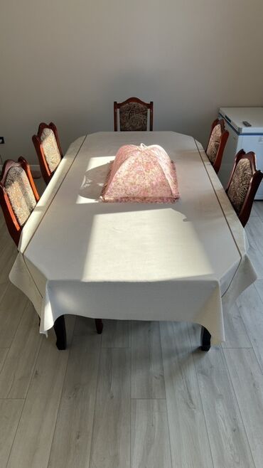 кровать двухспальный бу: Стол и стул для зала, Б/у, Самовывоз, цвет - Коричневый at lalafo.kg кровать двухспальный бу: Стол и стул для зала, Б/у, Самовывоз, цвет - Коричневый