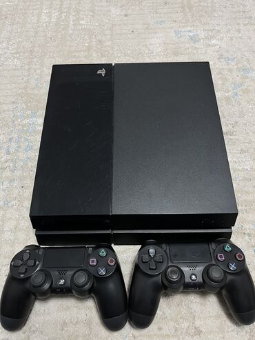 PS4 (Sony PlayStation 4): Продаю PlayStation 4 с 50 играми и 2 геймпадами 📦 Бесплатная доставка