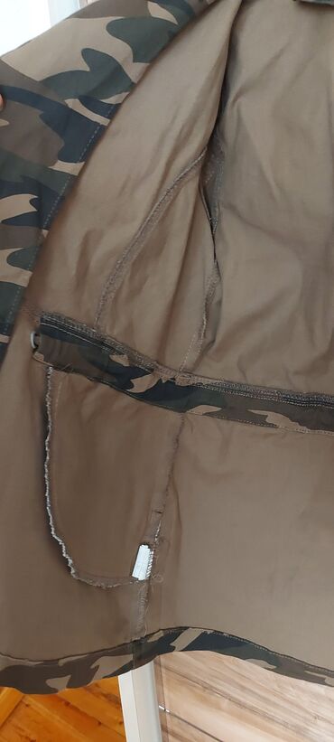 Kurtkalar: M razmer.şalvarida var.destdir.tek penceyi satilir.geynilmeyib — 8