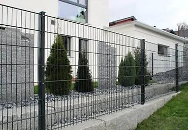 Proizvodi od rolovanog metala, metalni kanali: Panelne ograde 2d 868 mm cink + pvc. Panelne ograde Fence system doo — 1