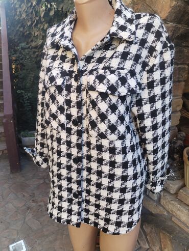 Sakoi: Amisu jakna vel L
Super ocuvana Pazuh po 65
Duzina 72 — 9