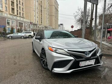 машина гибрид: Toyota Camry: 2018 г., 2.5 л, Робот, Гибрид, Седан