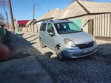 Toyota: Toyota Yaris Verso: 2001 г., 1.3 л, Механика, Бензин, Хэтчбэк — 8