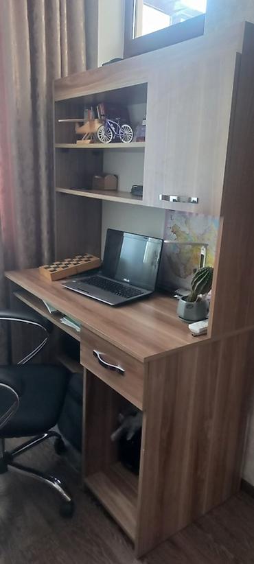 kamputer masa ustu: Düz masa, Polkalı, Siyirməli, Teksturalı laminat — 1