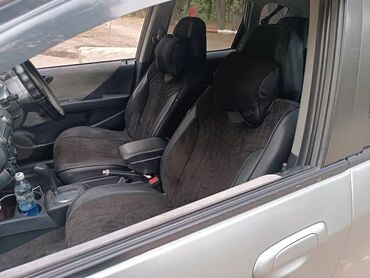 Honda: Honda Fit: 2003 г., 1.3 л, Автомат, Бензин, Хэтчбэк — 9