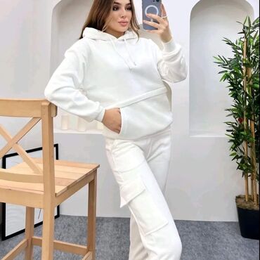 Kompleti: Termo komplet
Vel : s m l
4000 — 8