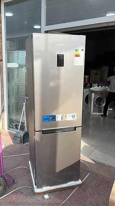 sam agac: Soyuducu "Samsung RB29FERNDSA/WT" Displey	Var Faydalı həcmi	290 litr — 1