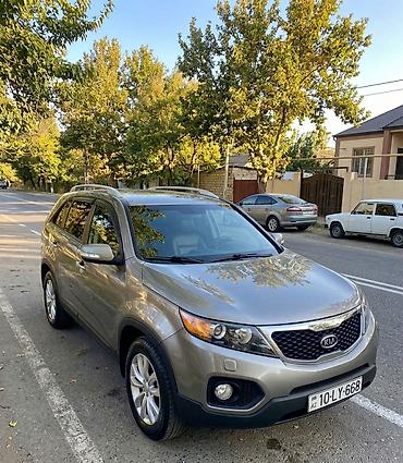 vita maşın: Kia Sorento: 2 l | 2010 il Ofrouder/SUV — 1