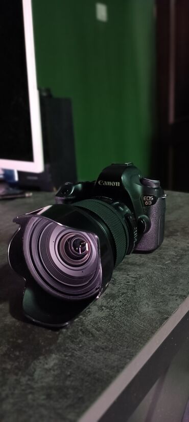 Фотоаппараты: Продается Canon 6D профессиональный фотоаппарат . 24-105 f 4.0 Sigma