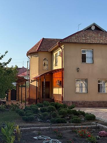 Долгосрочная аренда домов: 200 м², 3 комнаты, Ынтымак ж/м — 2