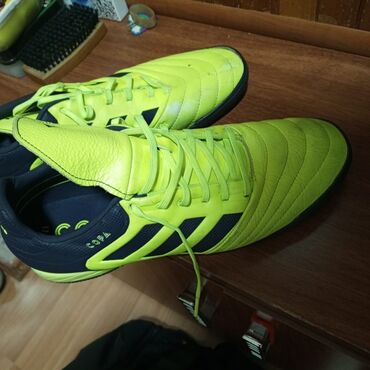 купить футбольную форму в баку: Butslar Adidas, Ölçü: 43, Yeni