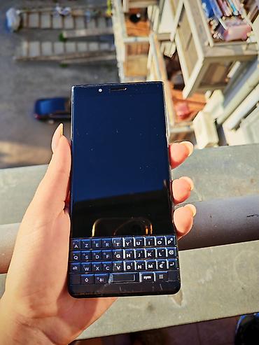mobilni telefoni sa tastaturom: BlackBerry KEY2 LE sa fizičkom QWERTY tastaturom - Ekran na dodir — 6