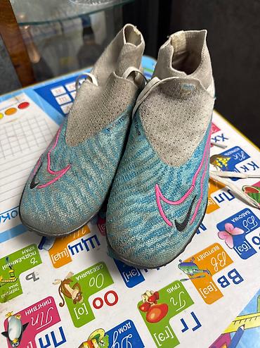 nike react: Продаю Phantom GX 2 пары в хорошем состоянии По 1000 сом брали — 5