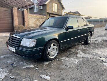 Mercedes-Benz: Mercedes-Benz E-Class: 1995 г., 3.2 л, Автомат, Бензин, Седан