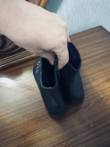 Digər qadın geyimləri: Sapojki — 5