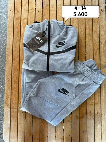 Komplet trenerke: Dečije trenerke sa kapuljačom TOMMY,NIKE, CALVIN KLEIN 4-14 3.600 i — 22