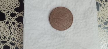 Sikkələr: Kolleksiya üçün müxtəlif ölkələrə məxsus sikkə dəsti Dəstdə olanlar — 7