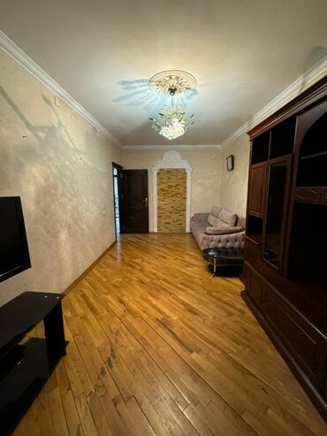 Uzunmüddətli kirayə mənzillər: Nəsimi rayonu,Memar əcəmi metrosu,Yeganə şadlıq sarayı yanı,5 — 2