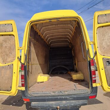 Легкий грузовой транспорт: Легкий грузовик, Б/у — 3