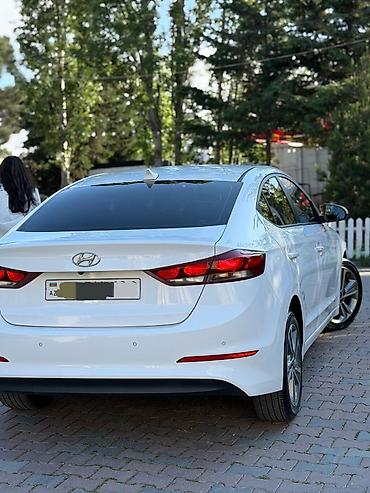 фольксваген тигуан л с: Hyundai Elantra: 1.6 л | 2018 г. Седан — 3