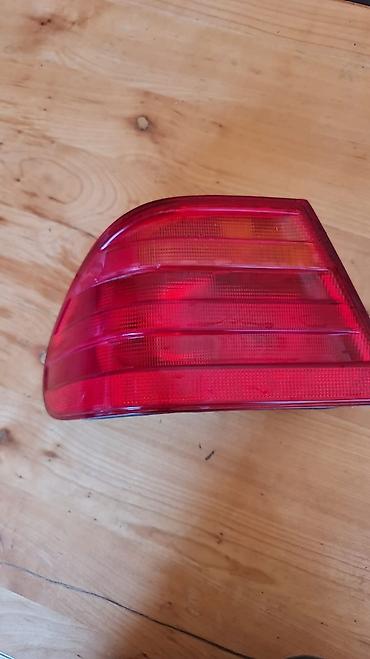 mercedesbenz 240: Mersedes 4gözün arxa sol stopu — 3