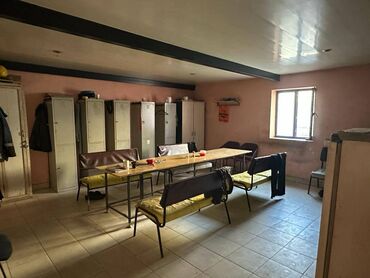 Sex, zavod və fabriklər: Razində, Fidan şadlıq sarayı yolunda, Grandmartın yaxınlığında, 600 kv — 12