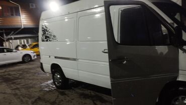 спринтер средней: Mercedes-Benz Sprinter: 2003 г., 2.2 л, Механика, Дизель, Фургон