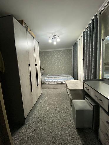 700: 3 комнаты, 58 м², 104 серия, 2 этаж, Косметический ремонт — 1