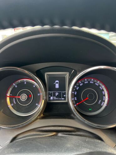 Ssangyong: Ssangyong Tivoli: 2017 г., 1.6 л, Автомат, Дизель, Внедорожник — 5