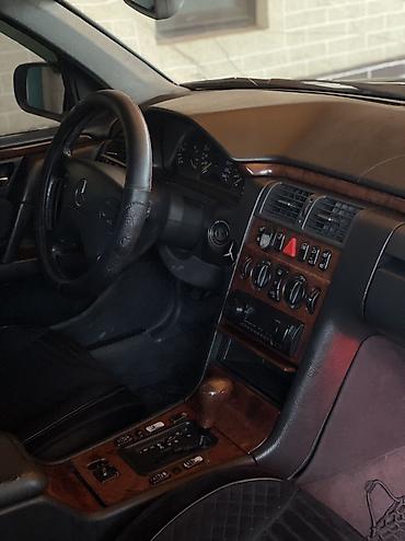 Mercedes-Benz: Mercedes-Benz E-Class: 1999 г., 3.2 л, Автомат, Бензин, Седан — 10