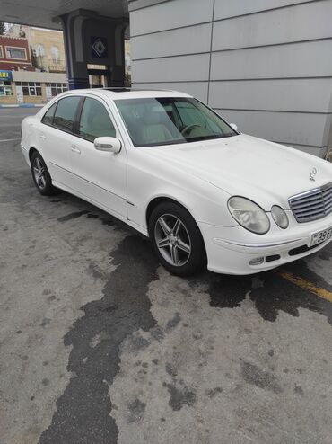 Mercedes-Benz: Mercedes-Benz E 240: 2.6 l | 2003 il Sedan — 2