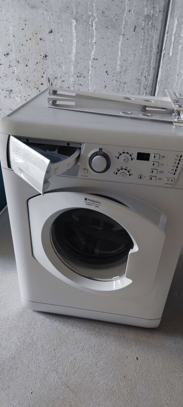 продам стиральную машинку бу: Стиральная машина Hotpoint Ariston, Б/у, Автомат, До 6 кг, Полноразмерная