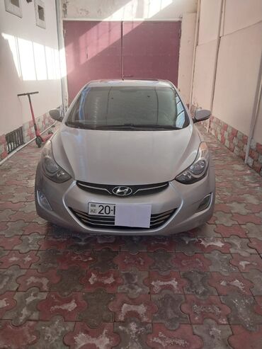 фольксваген пассат турбо: Hyundai Elantra: 1.8 л | 2012 г. Седан