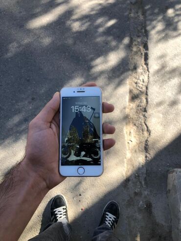 Apple iPhone: IPhone 8, Qızılı, Barmaq izi — 3