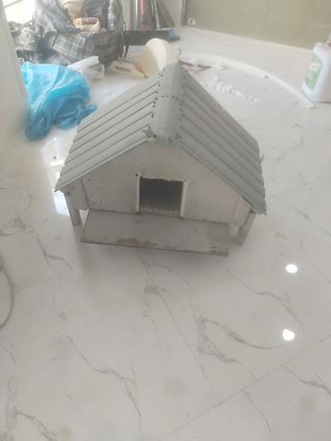 it səkilləri: Metaldan dam örtüklü kiçik heyvan evi - Material: korpus – taxta — 4