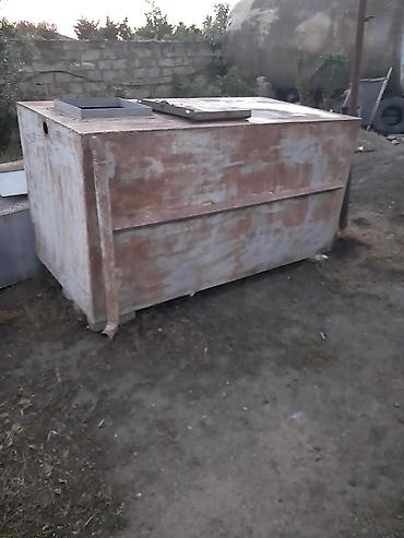 seyfler: Çənlər satılır. Metaldı, təzə kimidipası çürüyü yoxdur. 2ton və — 2