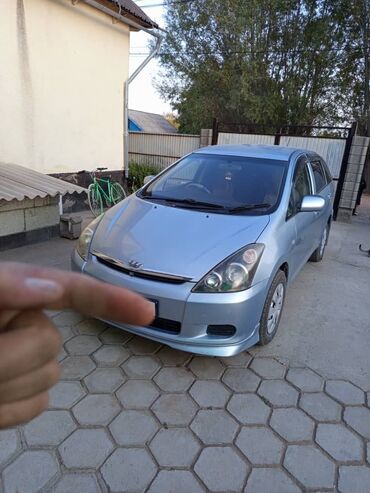 бамперный катафот передний хонда срв 1: Toyota Wish, серебристый универсал/минивэн. Кузов: - 5-дверный
