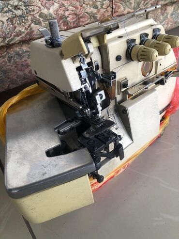 швейная машинка оверлог: Тигүүчү машина Yamata, Оверлок, Жарым автоматтык