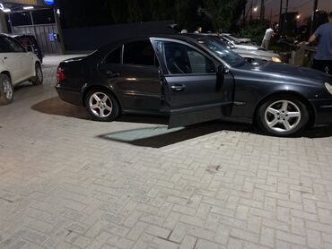 Mercedes-Benz: Mercedes-Benz E-Class: 2002 г., 3.2 л, Автомат, Бензин, Седан — 7