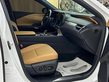 Lexus: Lexus RX: 2023 г., 2.4 л, Вариатор, Гибрид, Внедорожник — 11