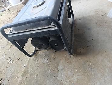 genorator: 3 kw generator benzin
220 stabil verir
işlətmədiyim üçün satıram — 4