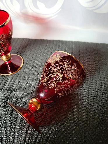 Ostali antikviteti: Case bohemija kristal za zestoko pice 1950/60ta.godina. Casice rubin na lalafo.rs — 11 Ostali antikviteti: Case bohemija kristal za zestoko pice 1950/60ta.godina. Casice rubin — 11