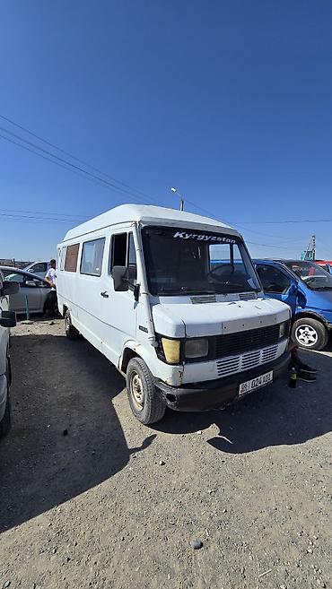 грузовой бусик: LDV : 1988 г., 2.9 л, Механика, Дизель, Фургон — 1