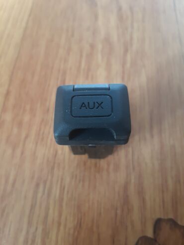 шнур aux: AUX port - порт от Honda CR-V 3 1
Оригинал