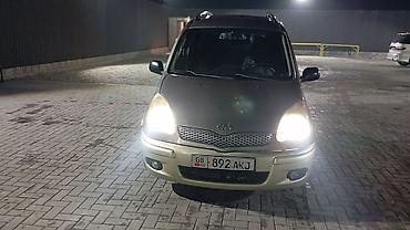 camry xv25: Toyota Yaris Verso: 2004 г., 1.3 л, Механика, Бензин, Хэтчбэк — 5